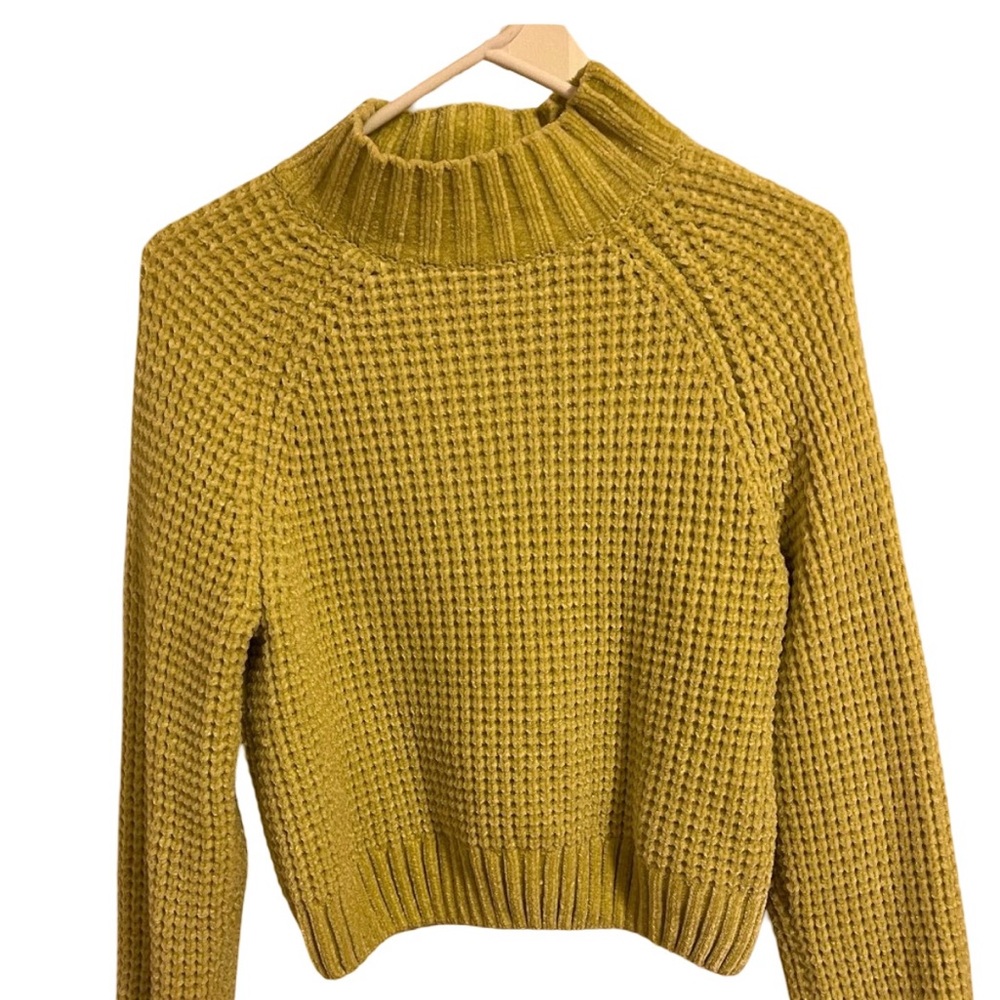 H&M lime color crop sweater XS